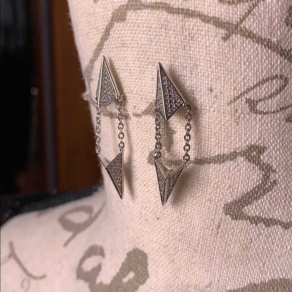 Vince Camuto Earrings - Picture 2 of 2